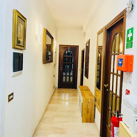 Maison d'hôtes Holiday Guest House Roma