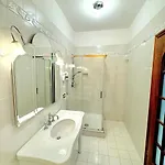 Guest house Holiday Guest House Roma 4*
