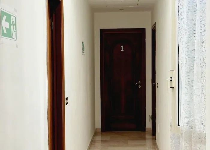 Pensjonat Holiday Guest House Roma Rzym