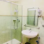Holiday Guest House Roma Pensionat